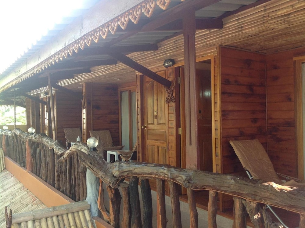 Ruan Mai Naiyang Beach Resort 7/76