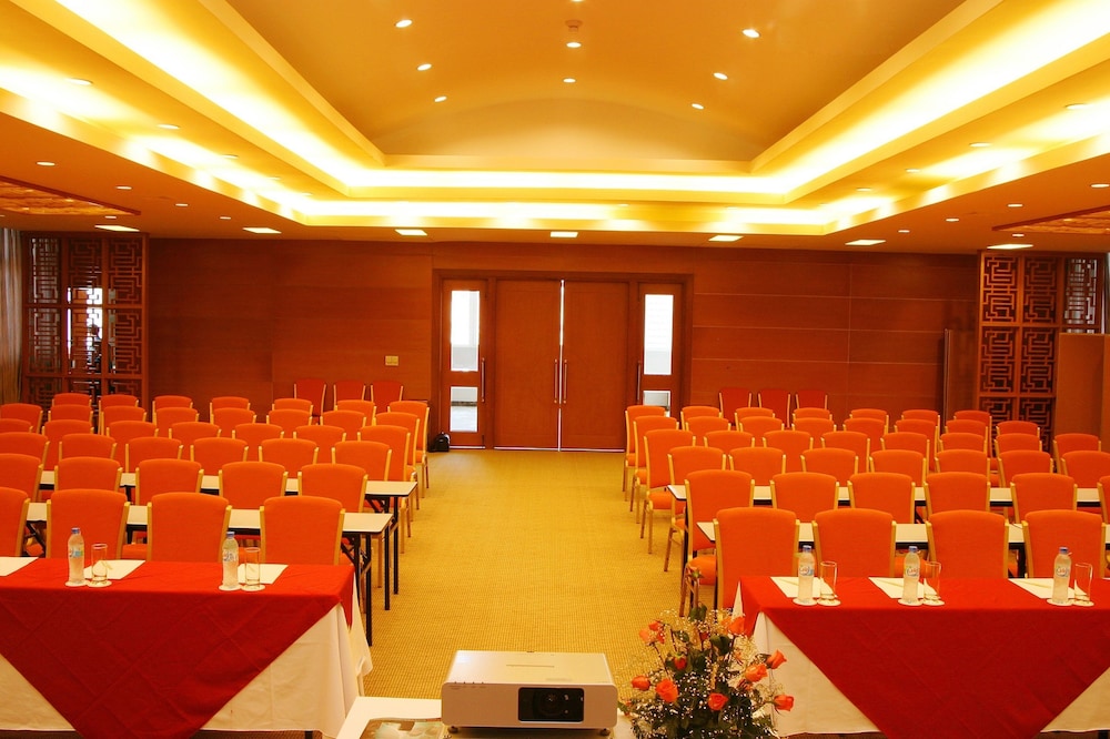 Muong Thanh Holiday Da Lat Hotel 56/70
