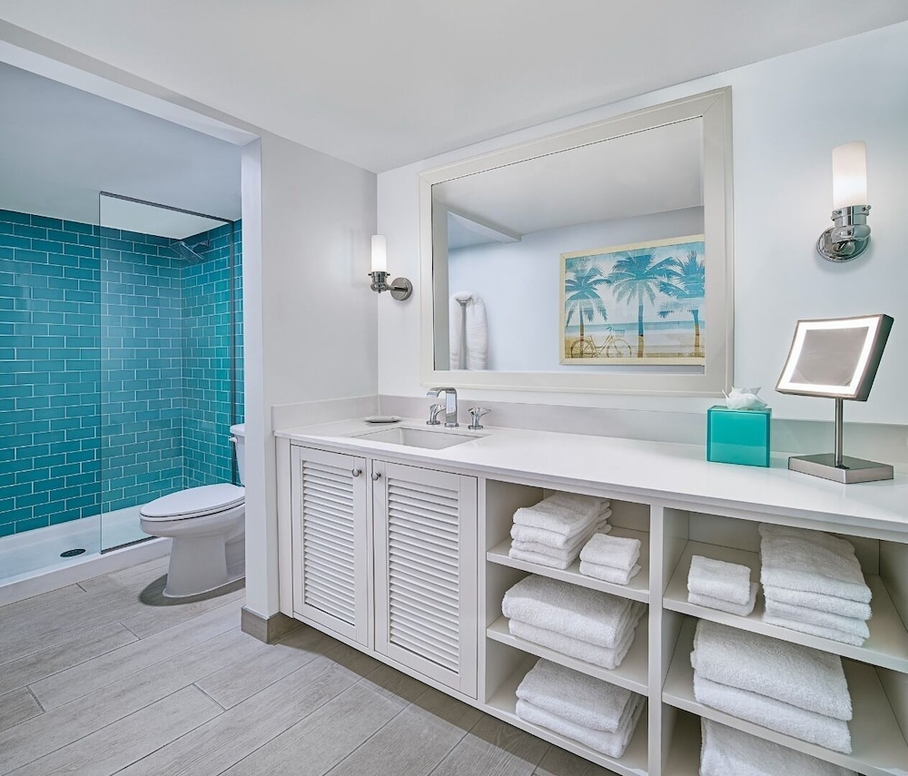 شقة سكنية بسرير كينج وسريرين كوين بغرفتي نوم بإطلالة جزئية على البحر، Margaritaville Beach Resort - South Padre Island 5/5