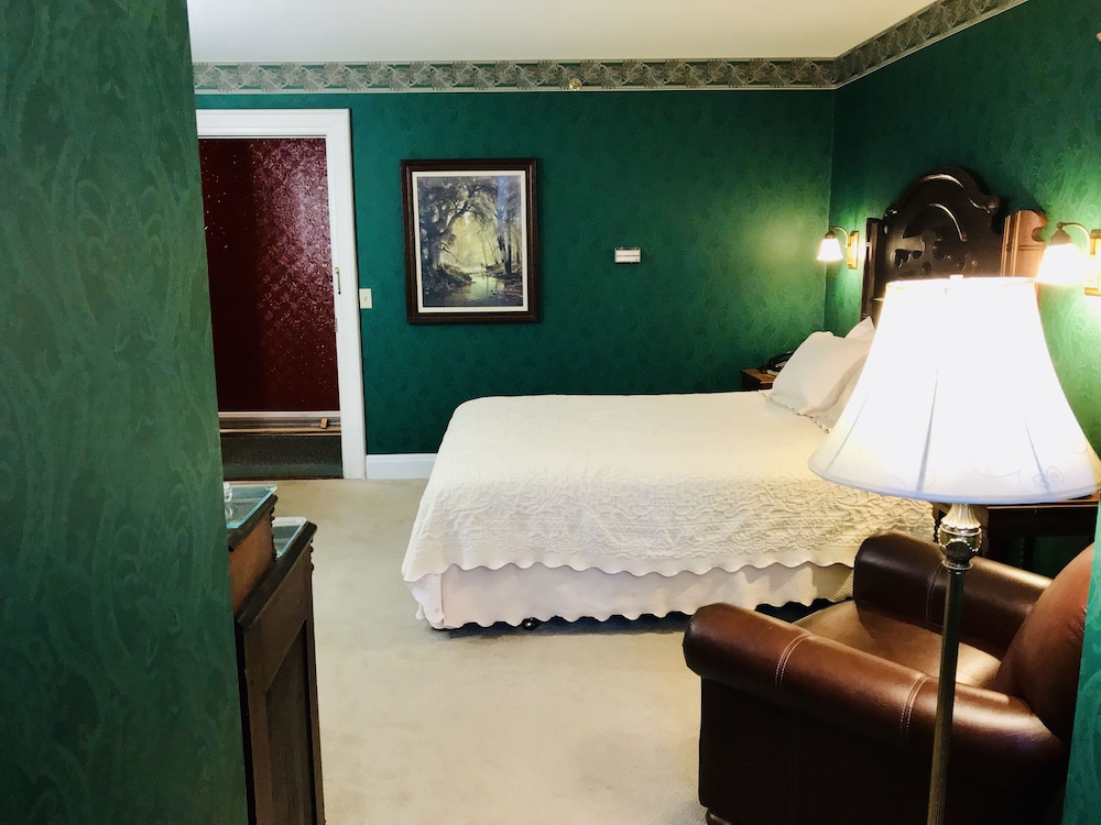Kingsley Inn 24/64