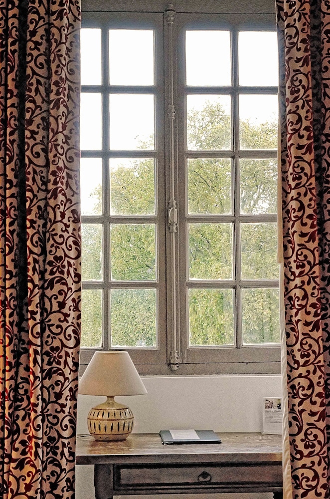 Grand Hotel de L Abbaye 49/50