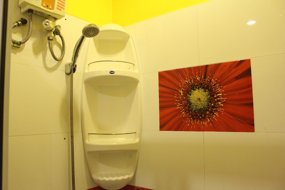 Samsen Sam Place Hotel 42/66