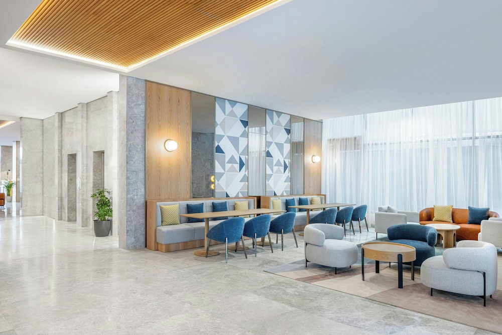 فندق فور بوينتس باي شيراتون جدة طريق الملك فهد(Four Points by Sheraton Jeddah King Fahd Road) 38/50