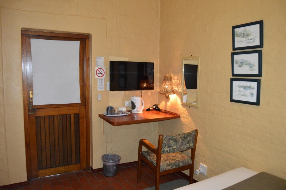 Ascot Inn 44/63
