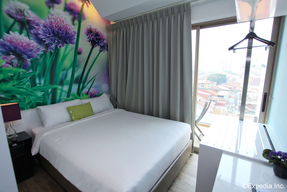ROOM, DOUBLE BED, PATIO, BALCONY