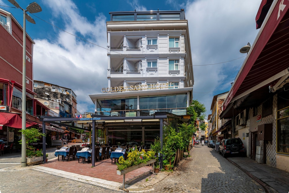 Golden Sand Hotel 31/35