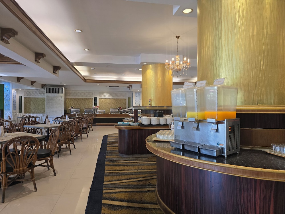First Pacific Cirrus Hotel 47/50