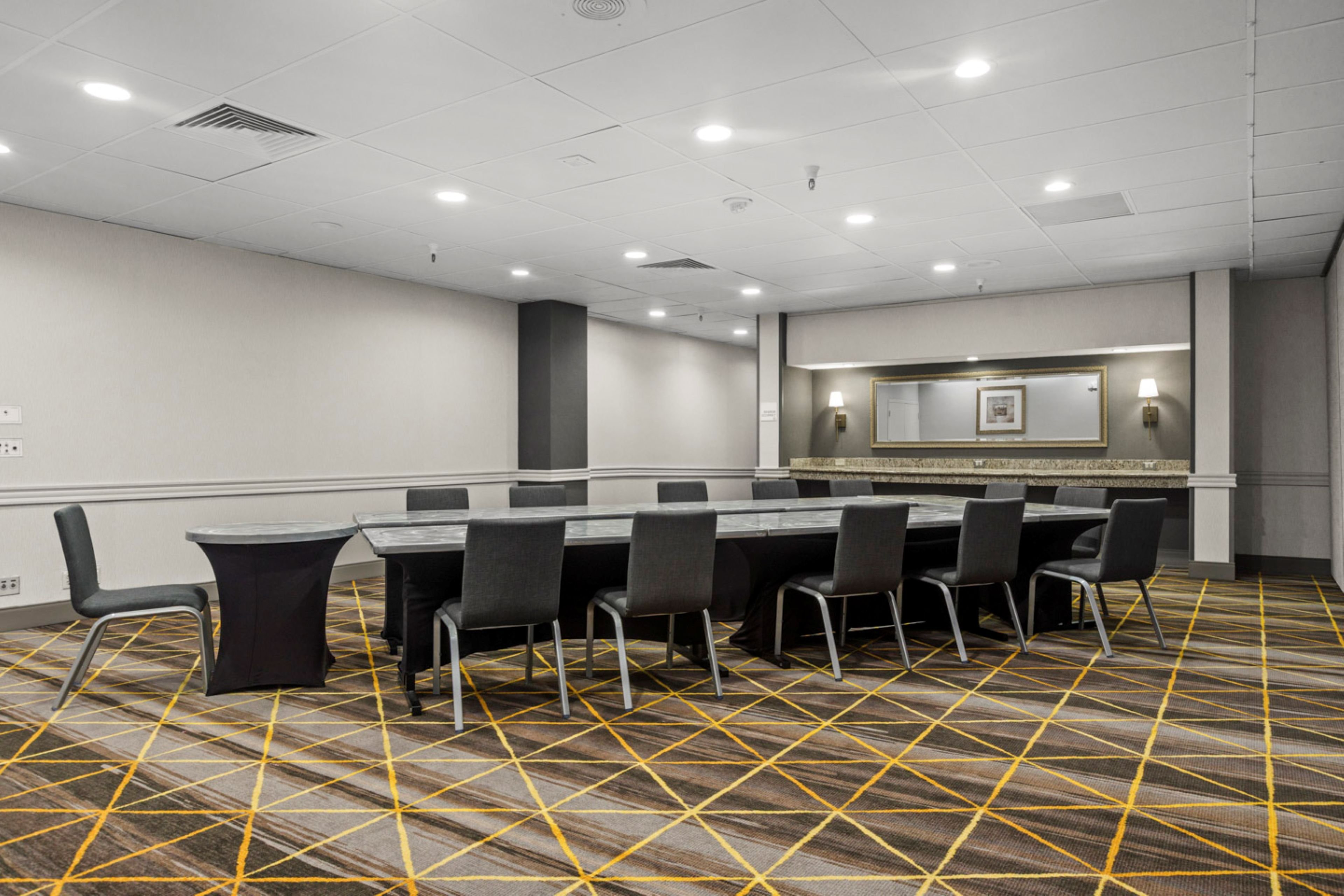 Holiday Inn San Francisco Golden Gateway 35/50
