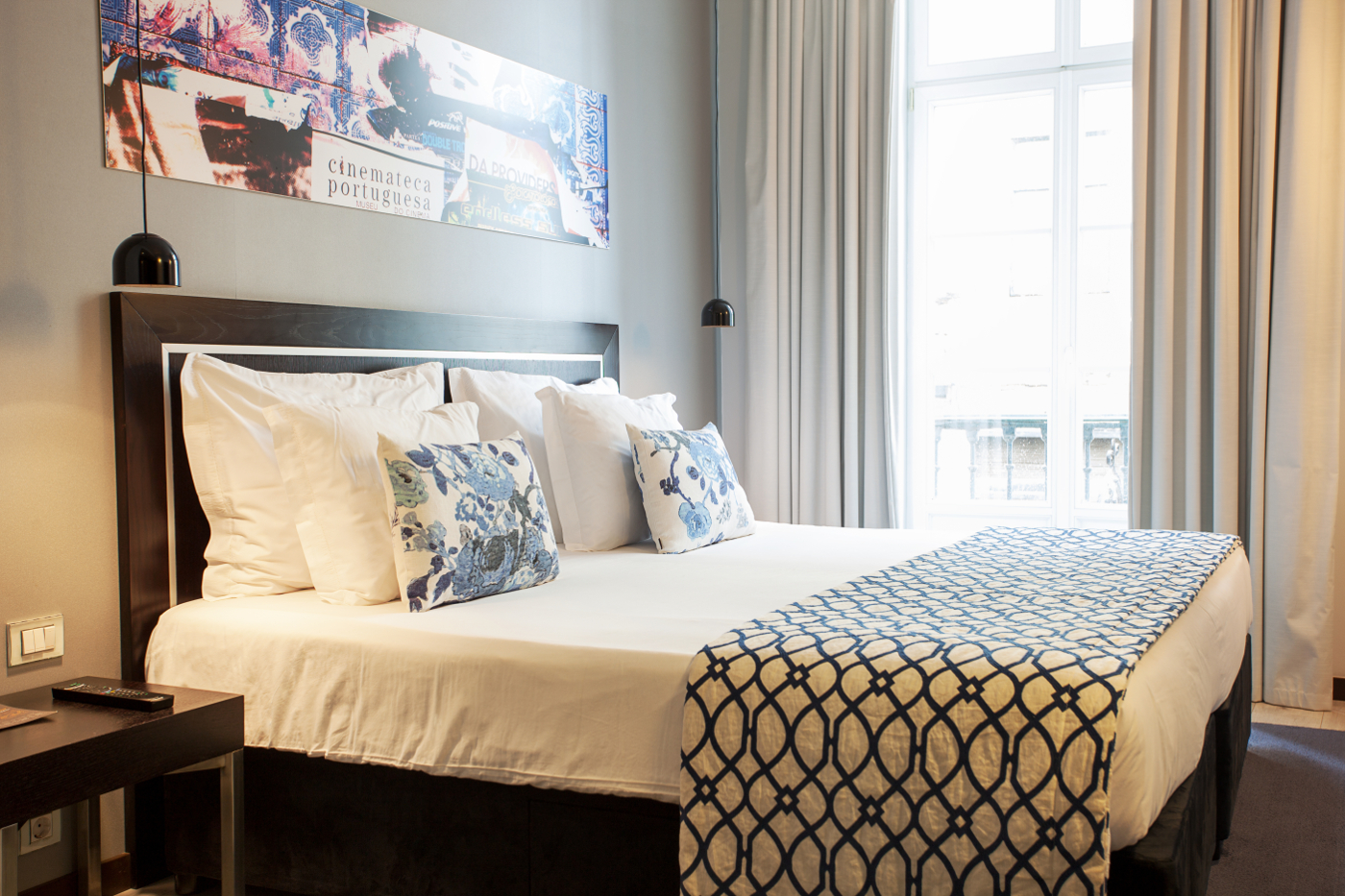 Room, Single, Double or Twin Bed, Street View، Internacional Design Hotel 5/6