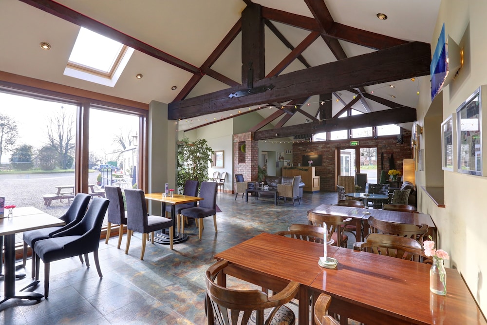Manor Court Hotel 29/46