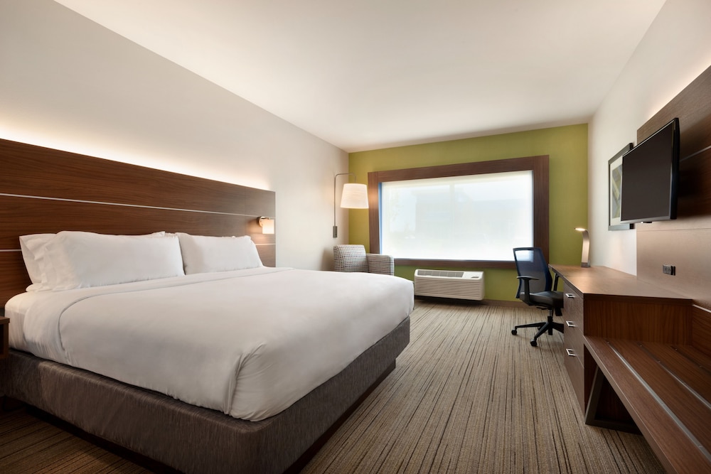 Standard, King Bed, Accessible