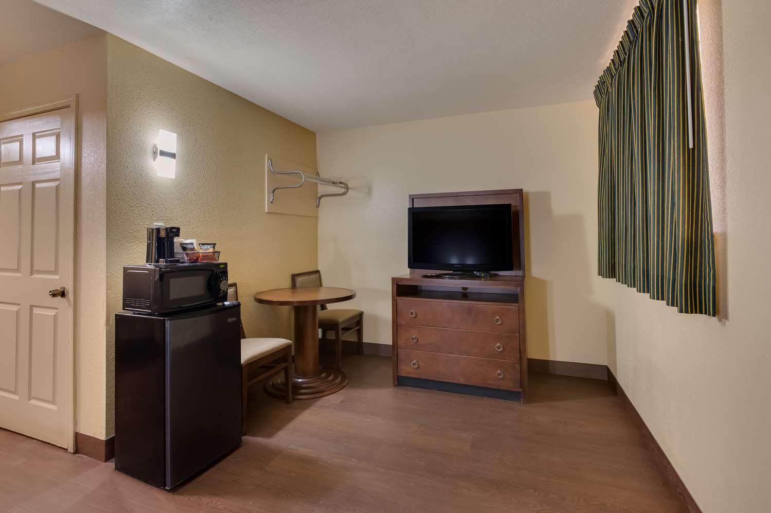 New Orleans East Hotel 15/17