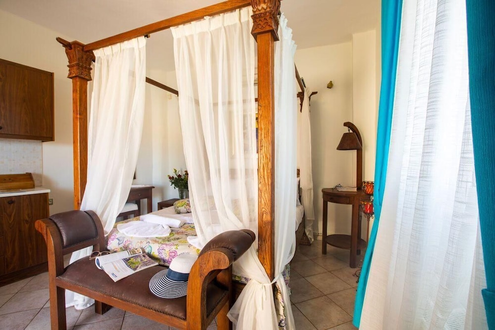 Kastro Hotel 31/50