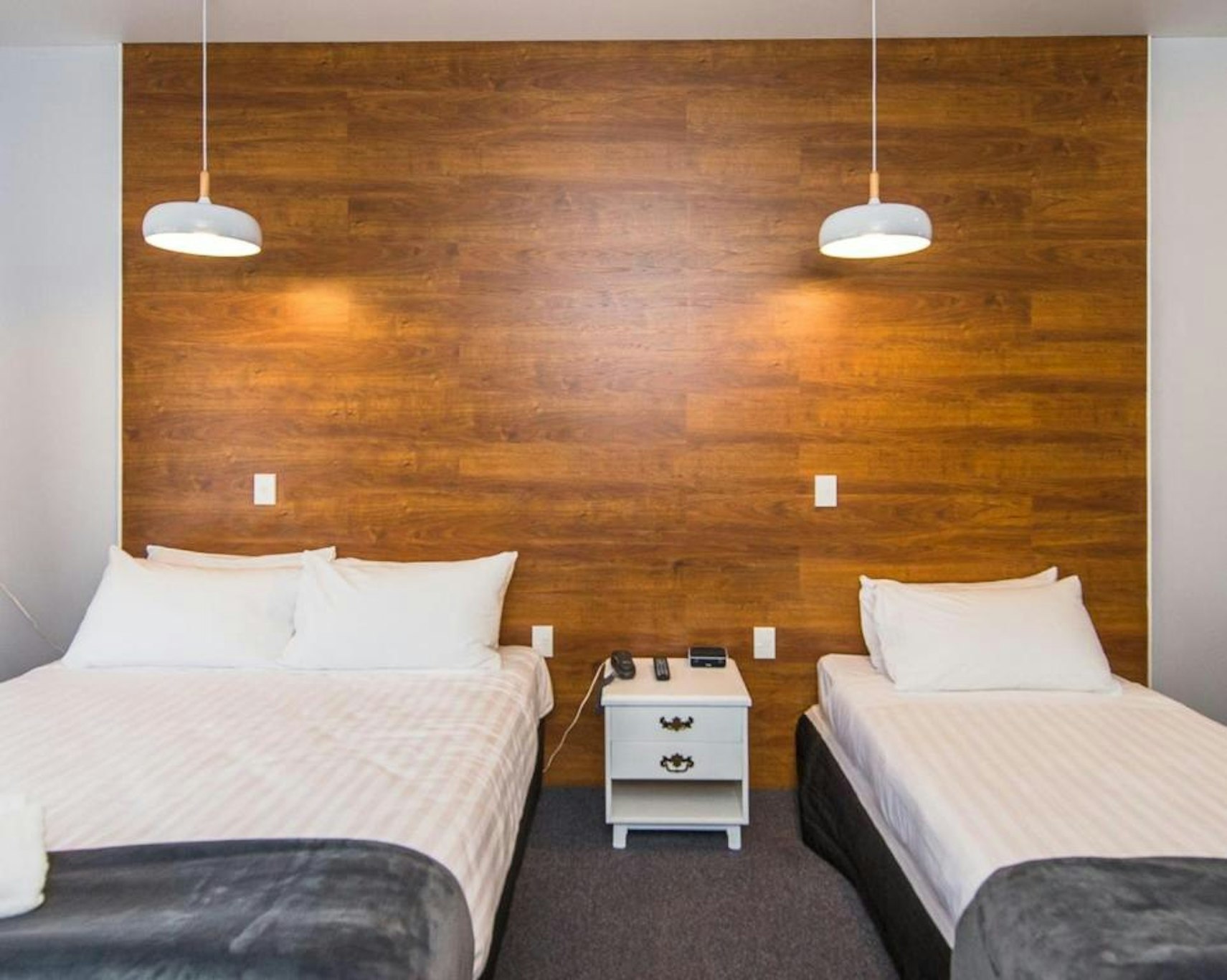 BURWOOD MANOR MOTEL 19/50