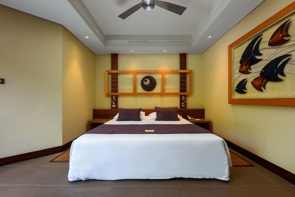 فيلا بسريرين منفصلين وسريرين كينج بـ3 غرف نوم مع أريكة، Trou aux Biches Beachcomber Golf Resort and Spa 2/4