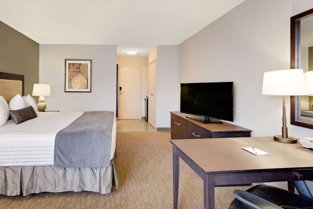 Ramada By Wyndham Kamloops 26/47