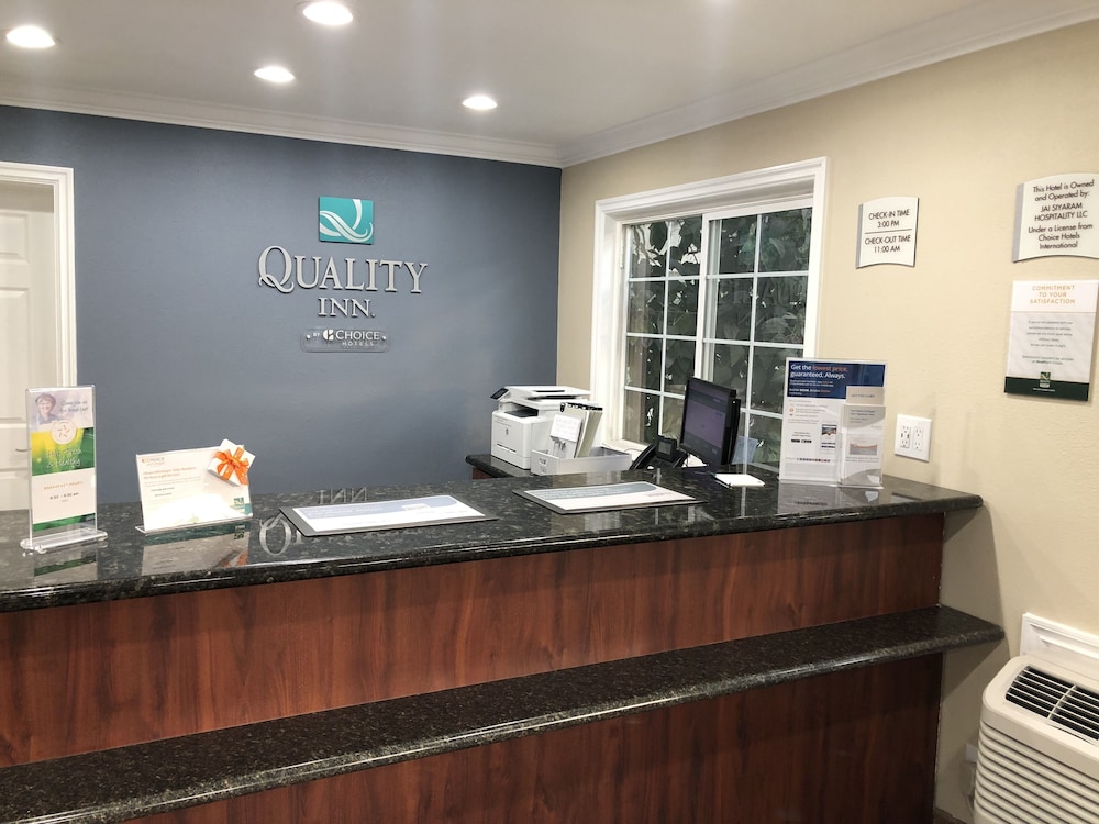 Quality Inn Kettleman City near Hwy 41 8/36