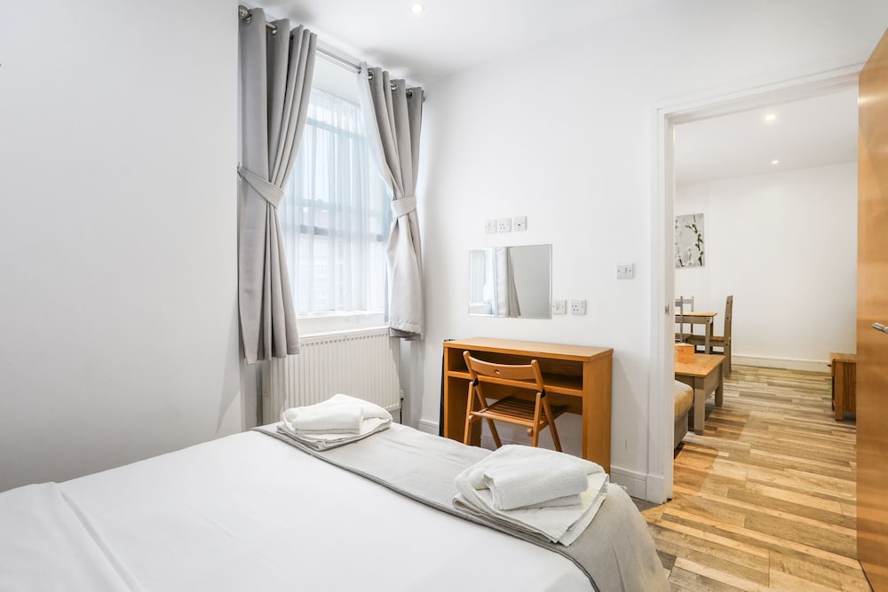 Assaha Hyde Park Apartments 24/50