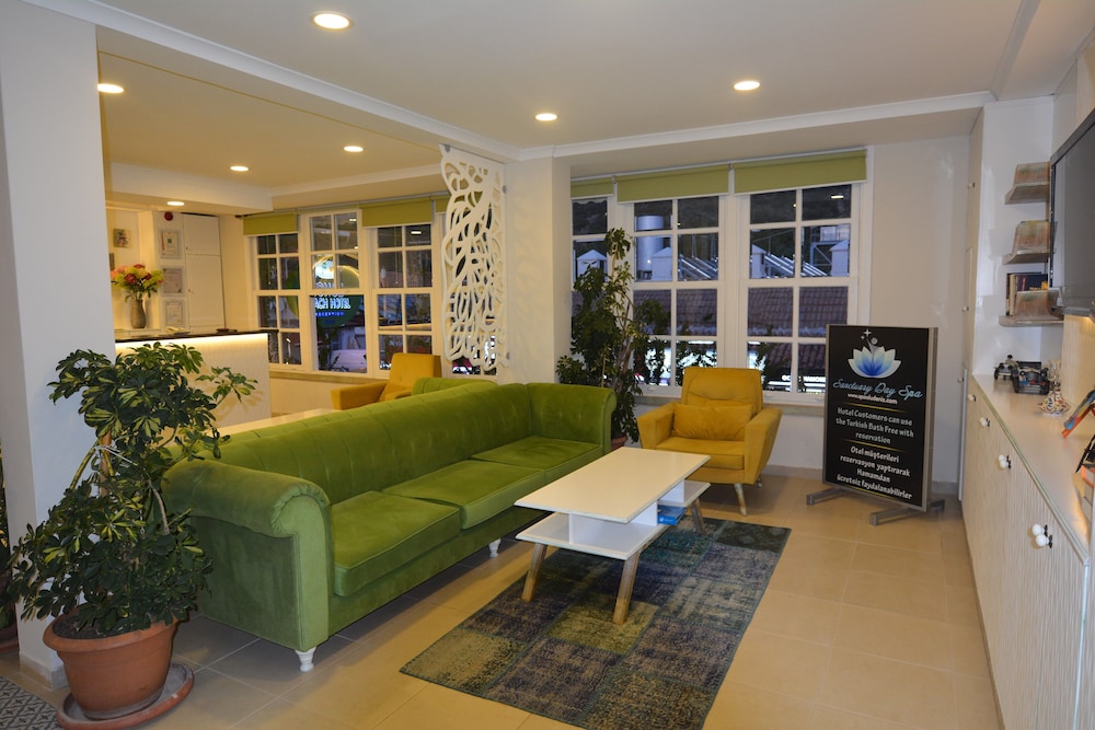 Tonoz Beach Hotel 46/69