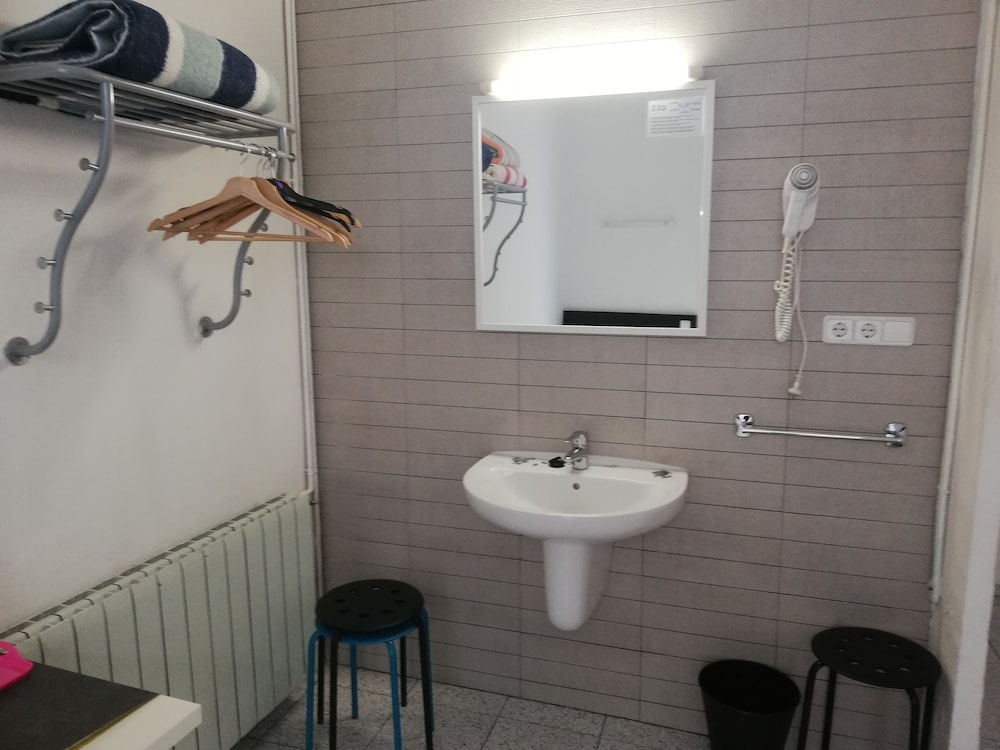 Hostal River 30/34