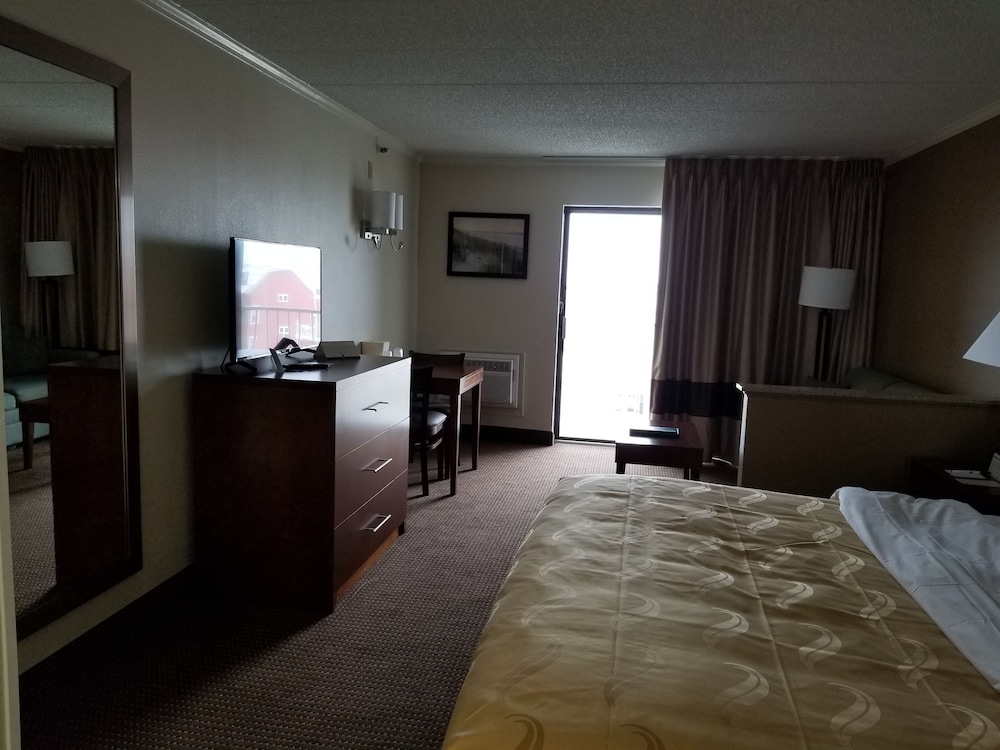 Quality Inn & Suites Ocean City Fenwick 26/52