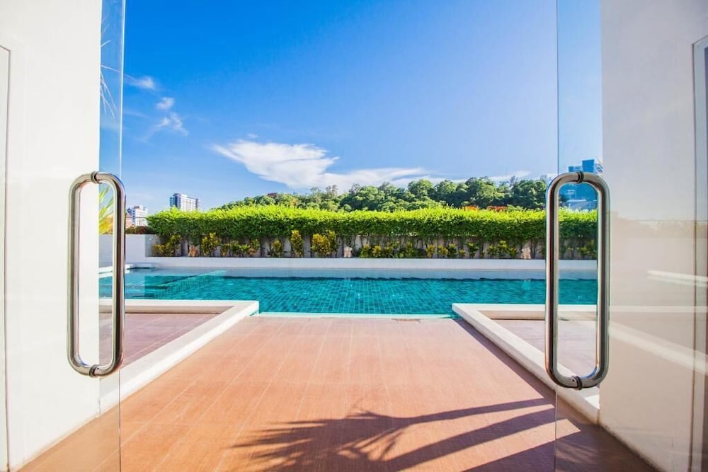 Hyde Park Residence By Pattaya Sunny Rentals 11/23