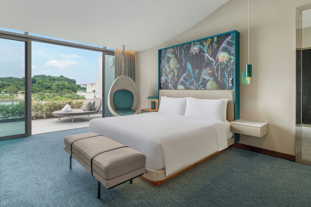 1 Bedroom, Supreme, Suite, King Bed, Balcony