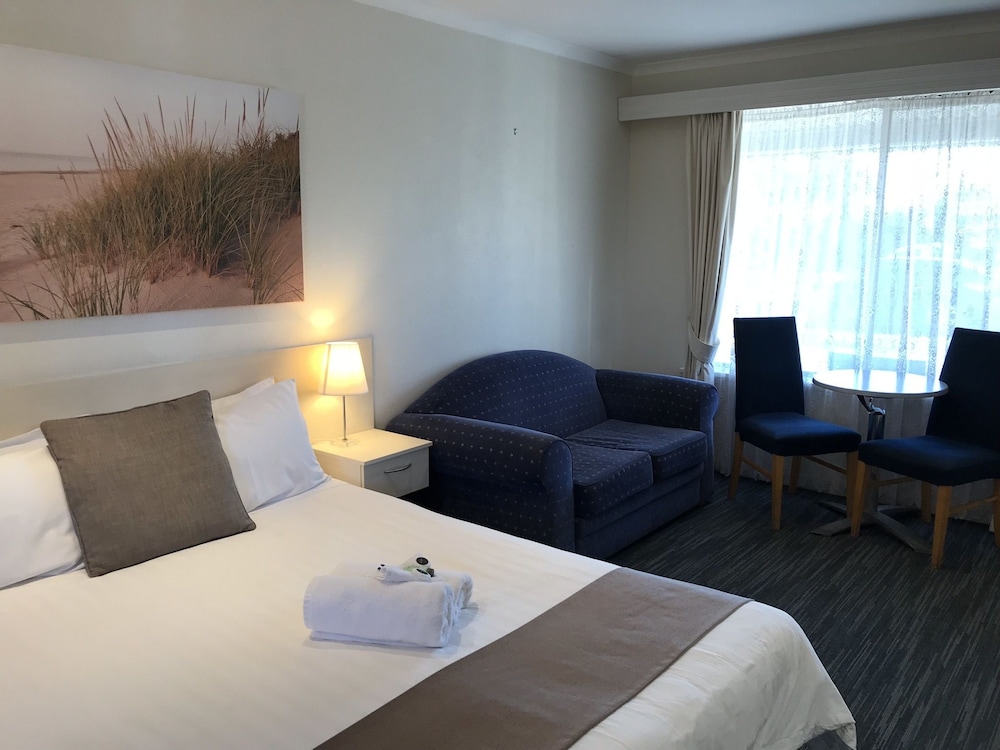Robetown Motor Inn And Apartments 30/80