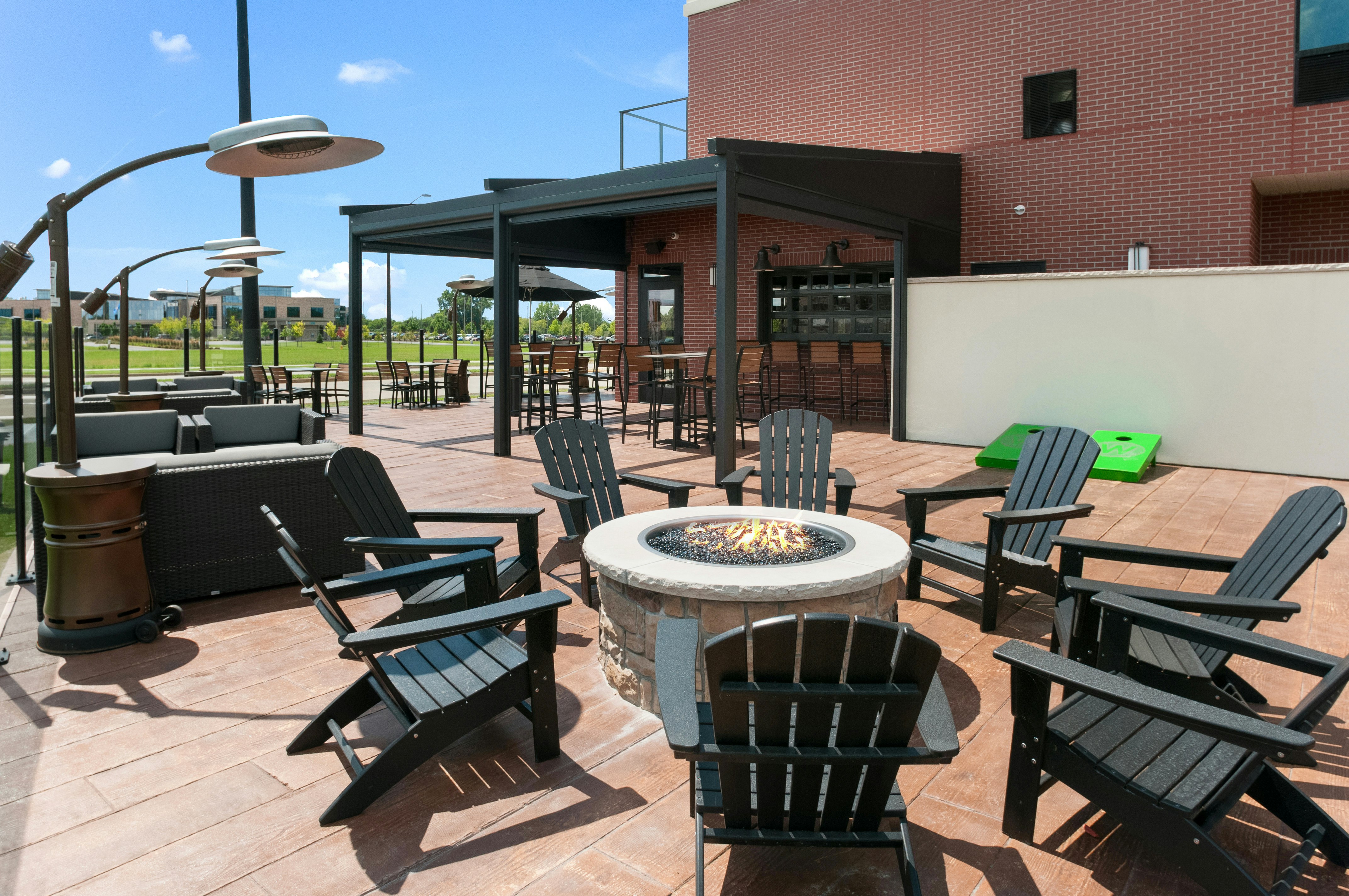 Cobblestone Hotel & Suites - Appleton International Airport 44/62