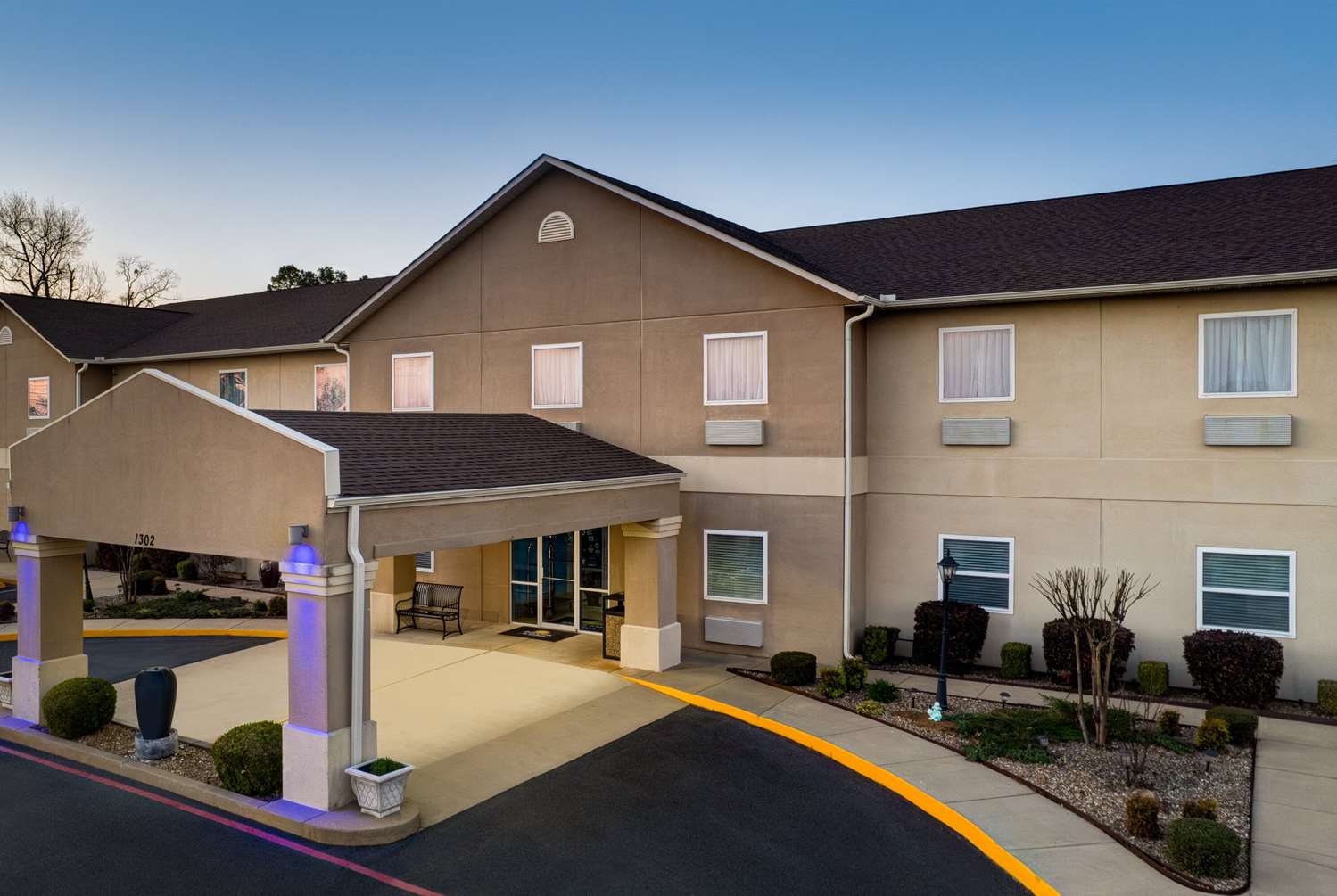 Days Inn & Suites By Wyndham Cabot 49/56