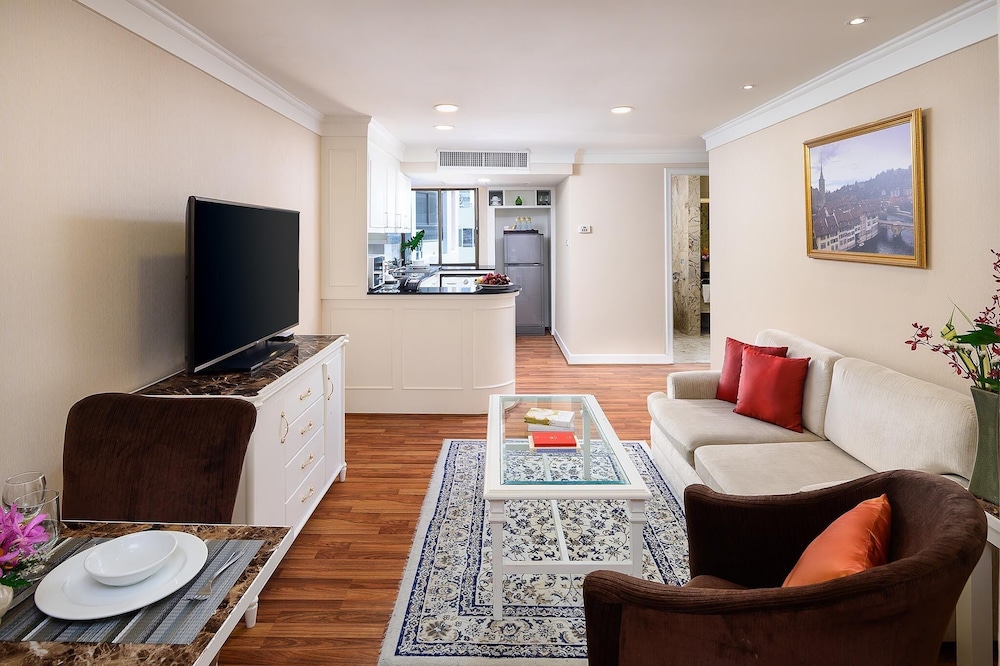 Court Wing Hotel Sukhumvit Bangkok 34/54