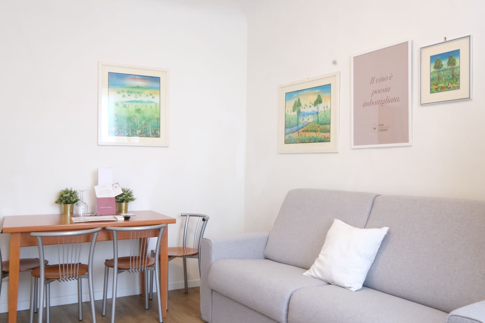 Wine Apartments Florence Morellino 14/28