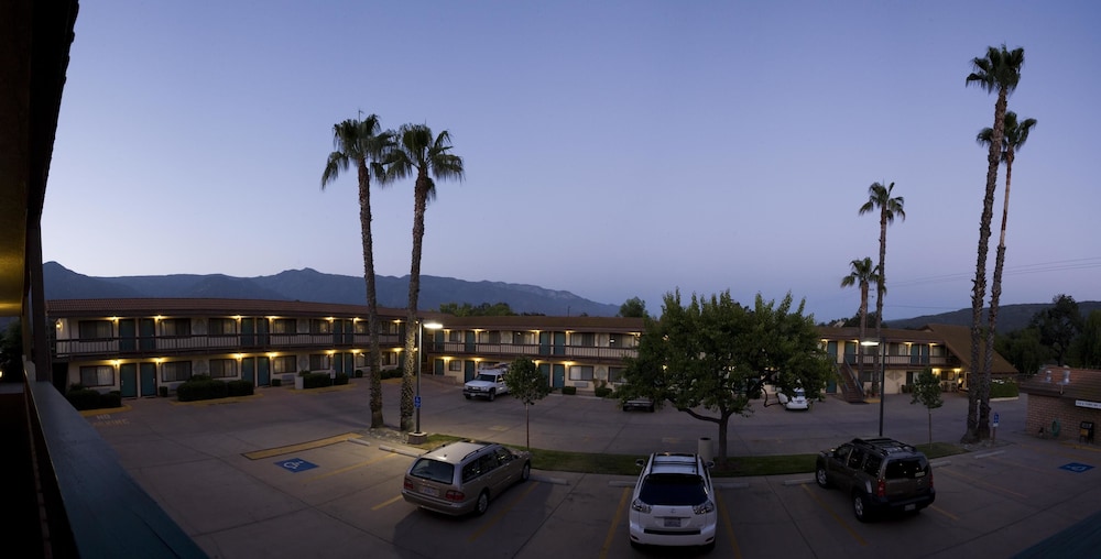 Casa Ojai Inn 52/60