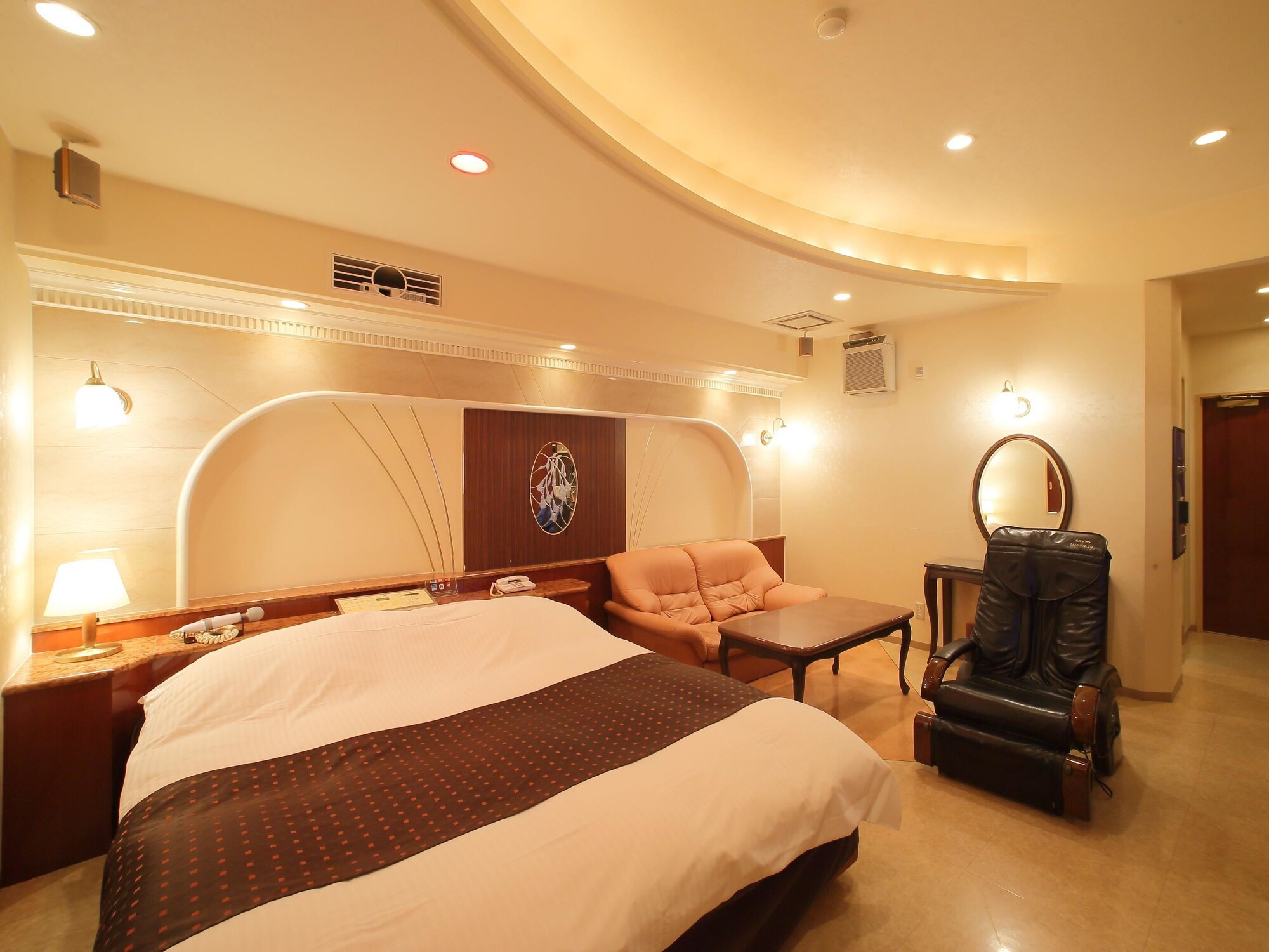 STANDARD, KING BED