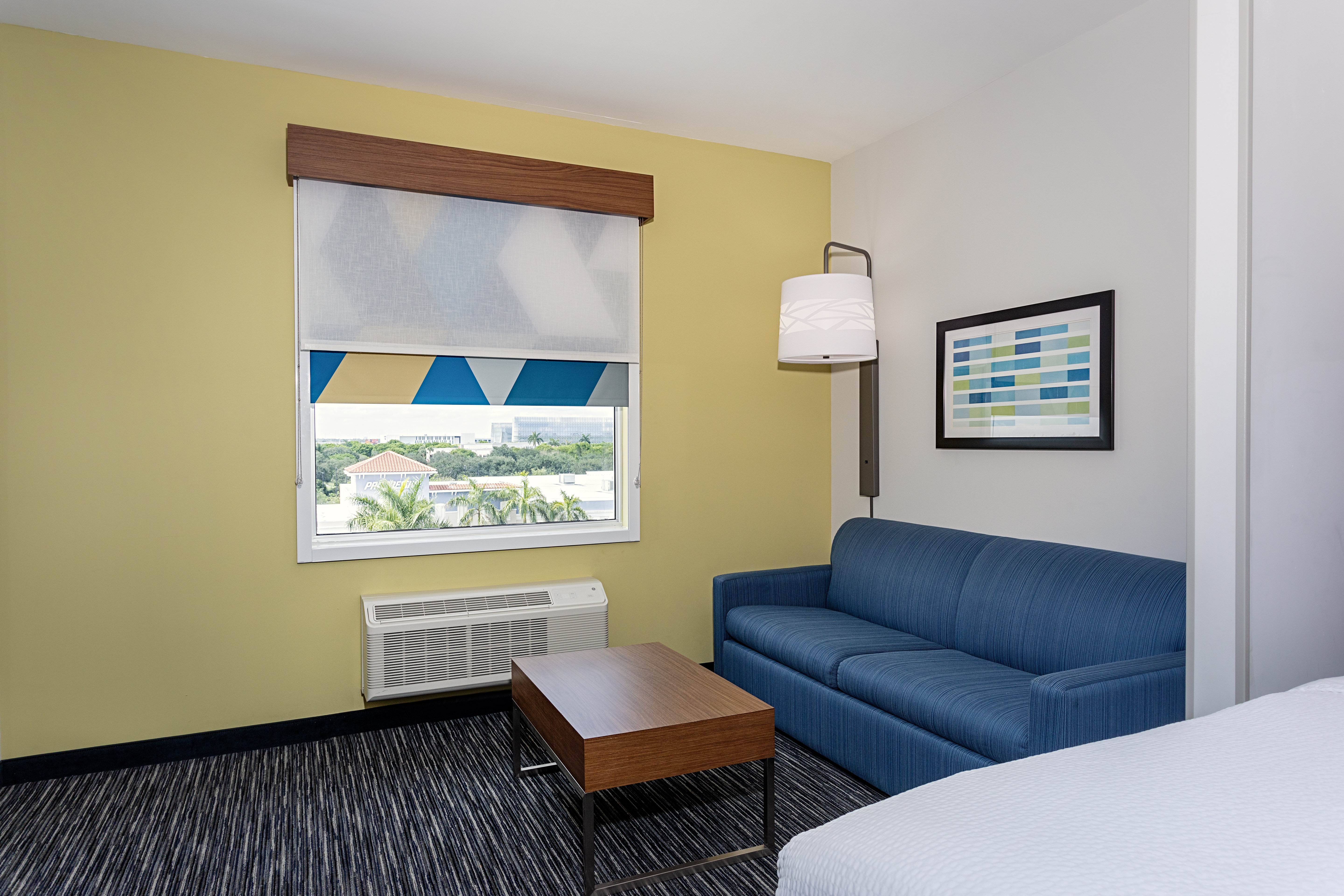 Holiday Inn Express & Suites Miramar 36/71