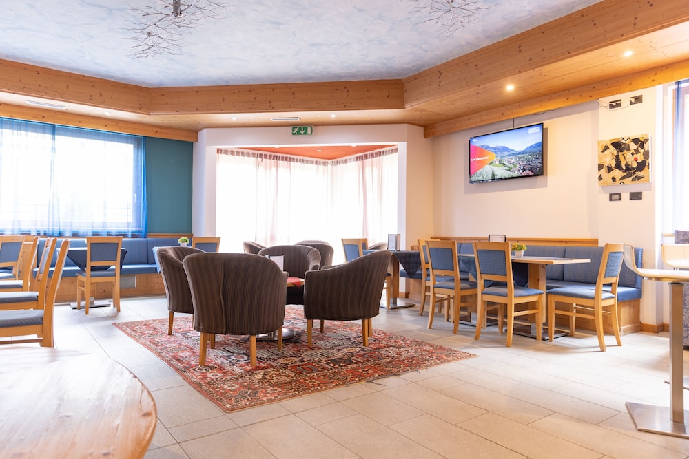 Hotel Alpine Mugon 34/42