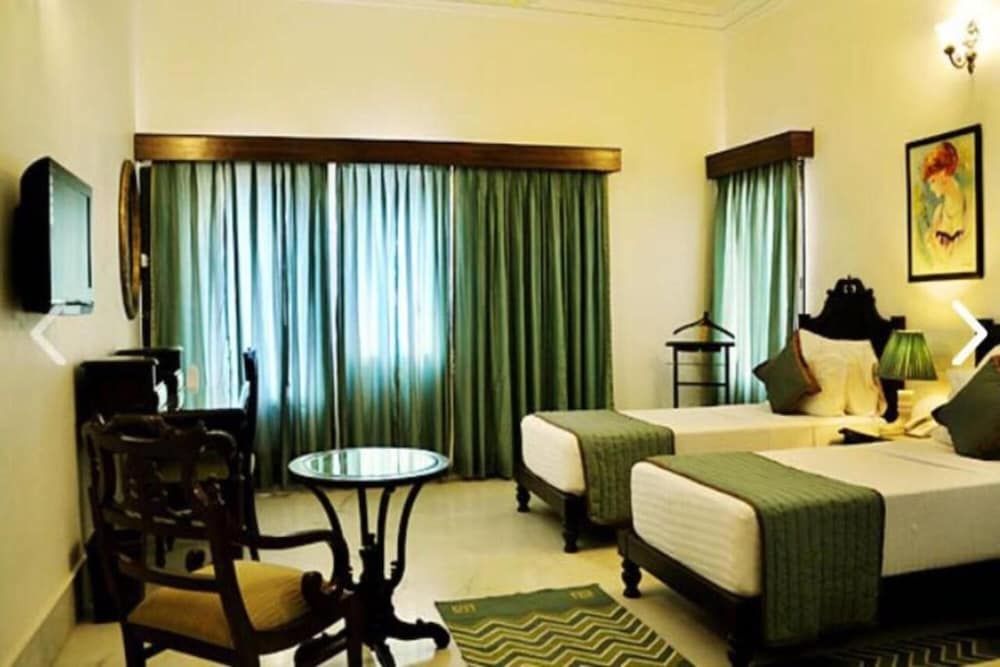 Hotel Amar Kothi 26/46