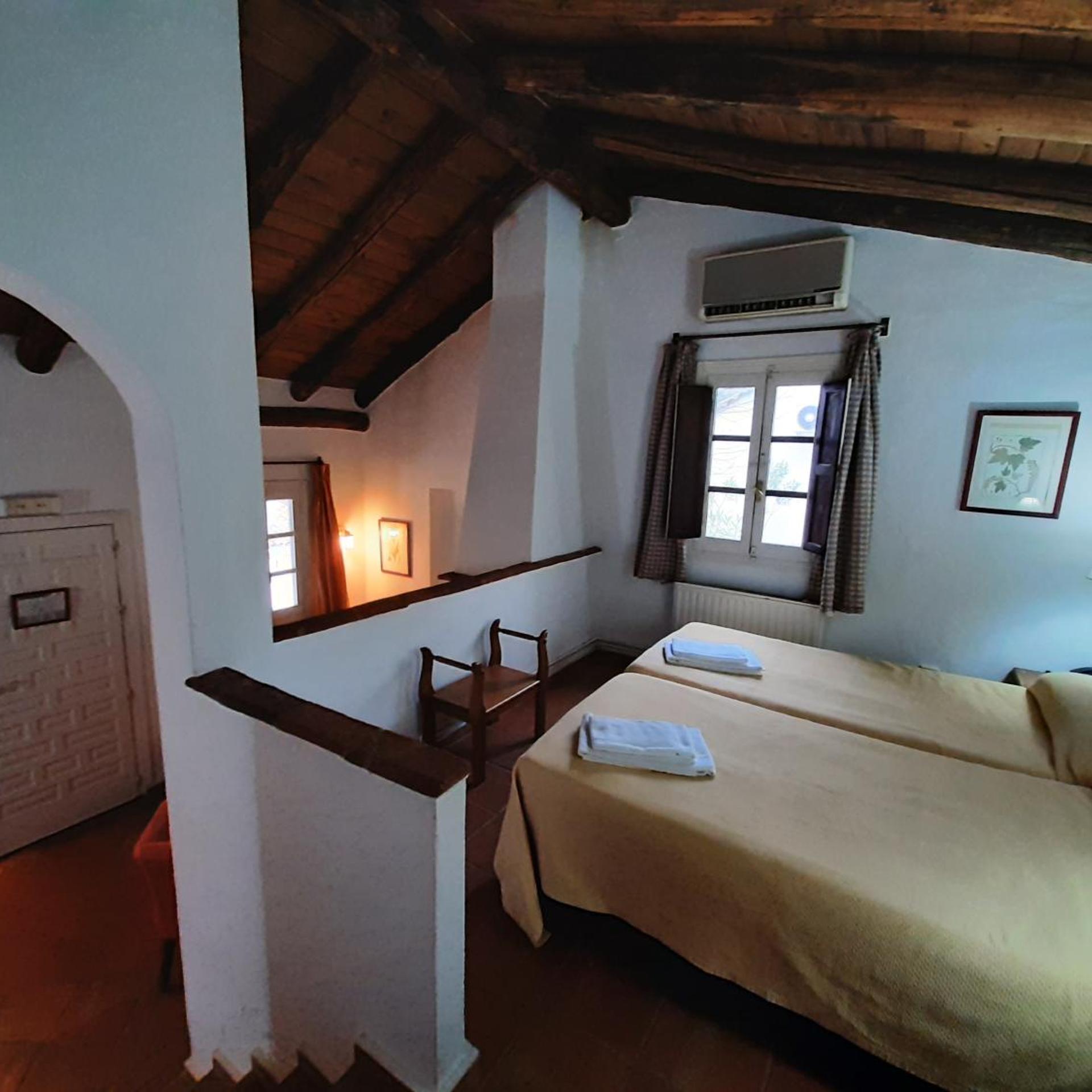 1 Bedroom, House