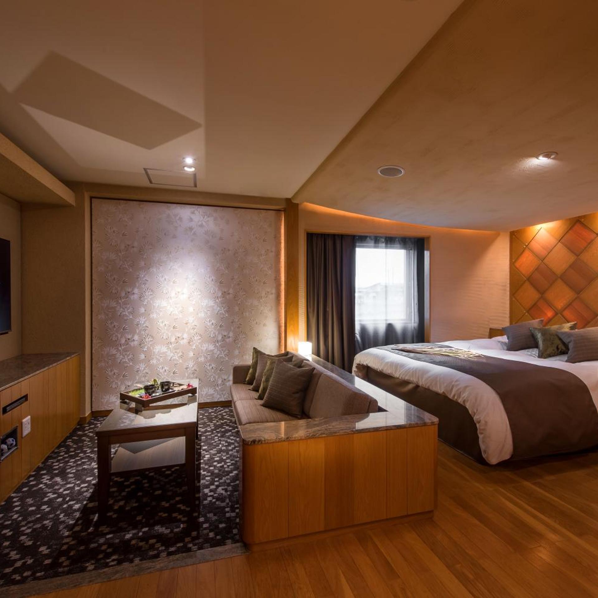 Hotel C. Chiba Shiroi 25/58