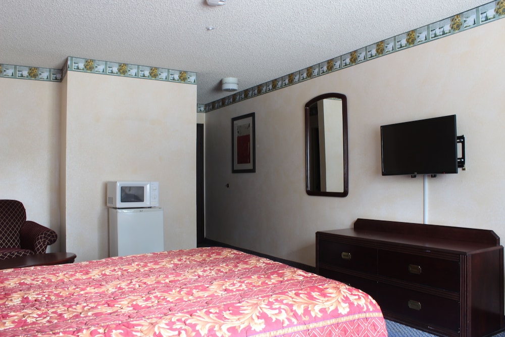 Ocean Gateway Inn 17/30