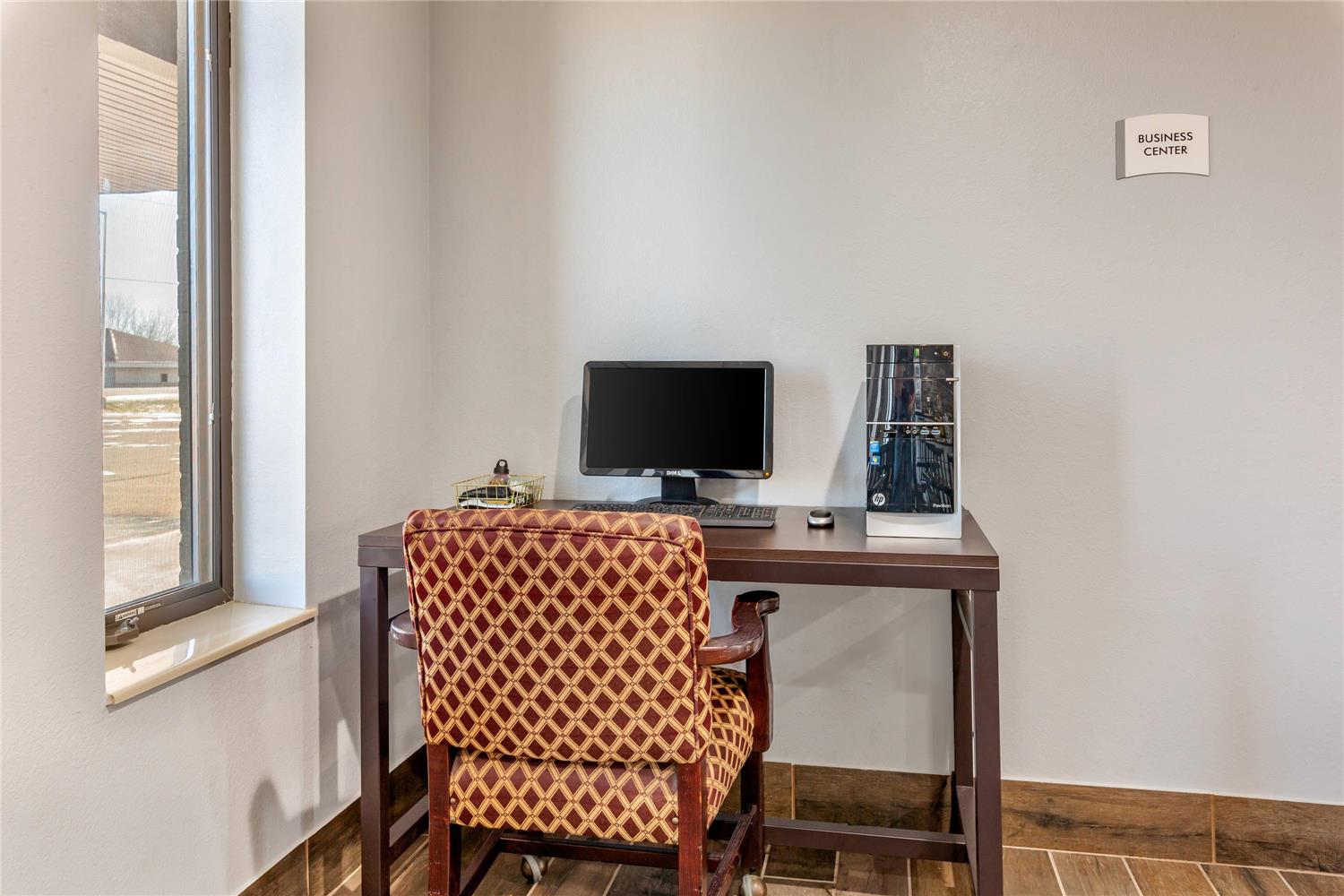 Quality Inn New London, WI 25/27