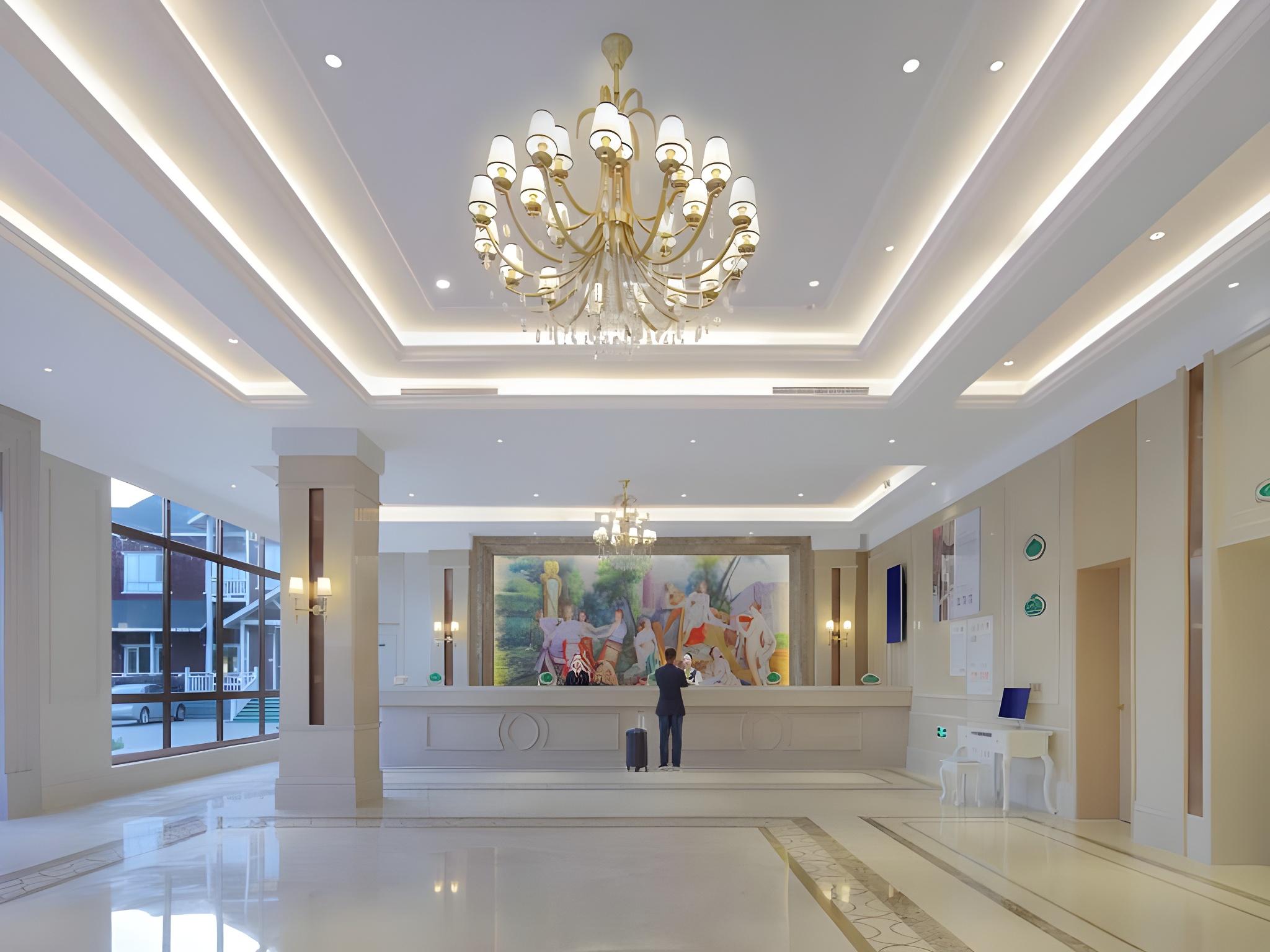 Vienna International Hotel (Qidong Jiangtian Ecological Park) 9/34