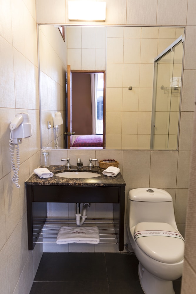 Mamasara Hotel 26/27