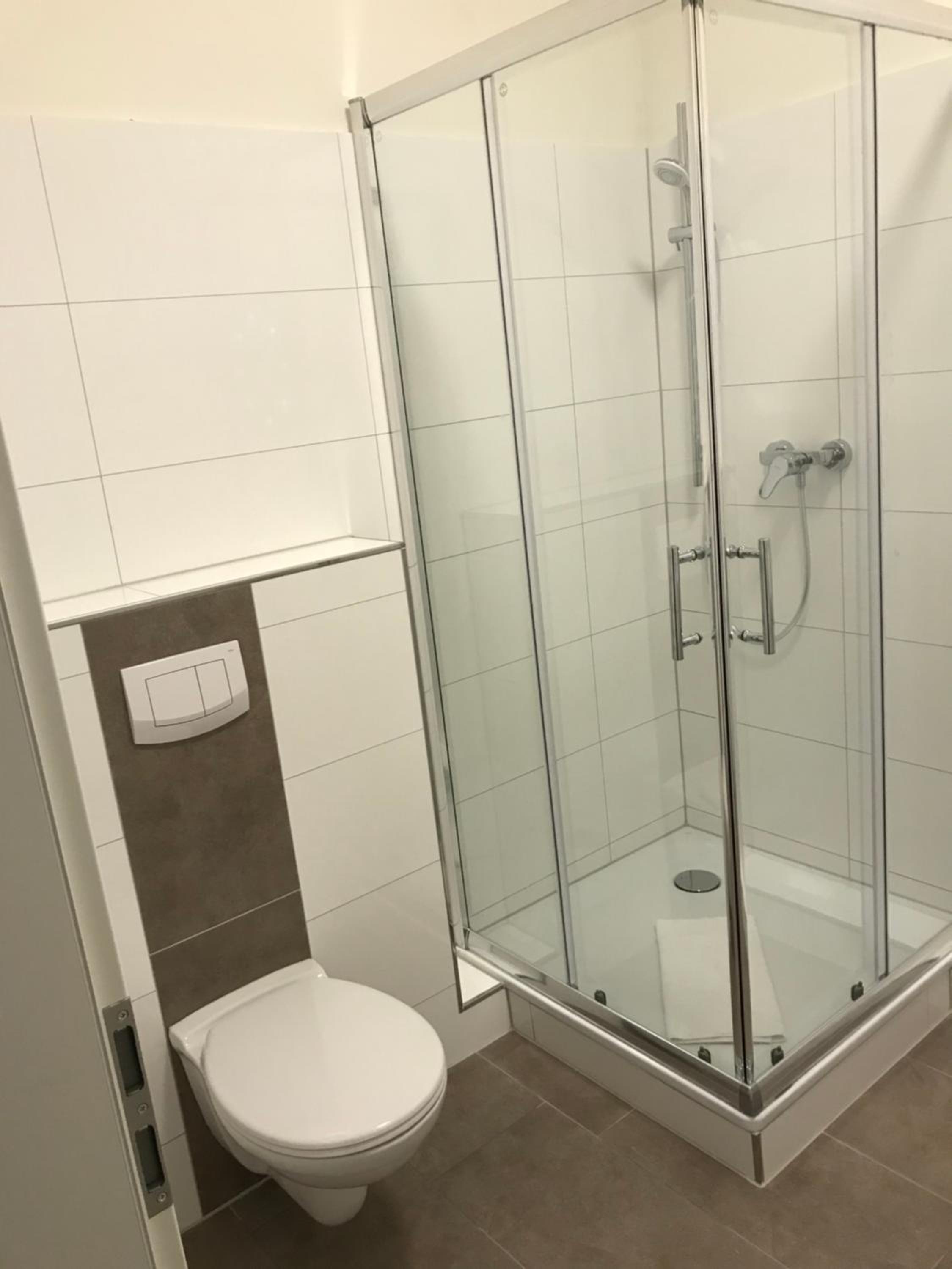 غرفة مفردة بحمام خاص، Hotel Fame Am Hauptbahnhof 3/5