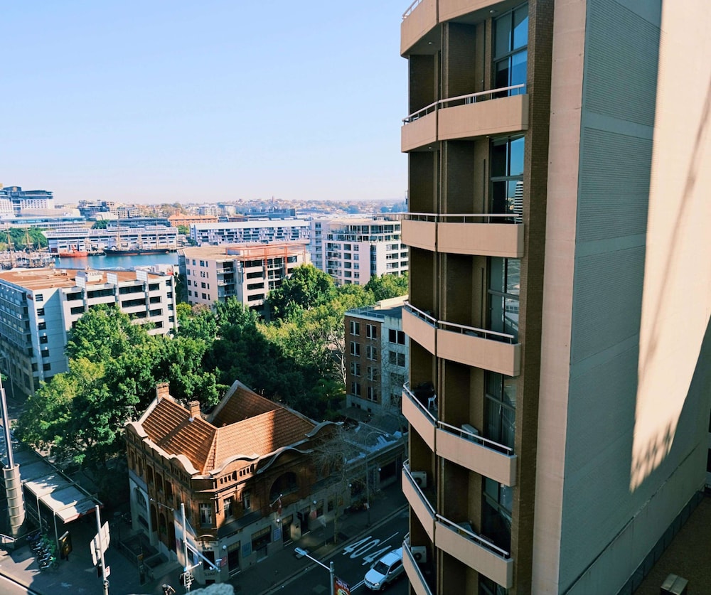 Metro Apartments on King Street 7/50