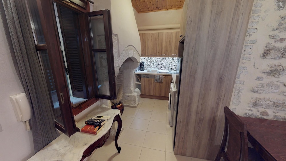 Porto Enetikos Suites 7/50