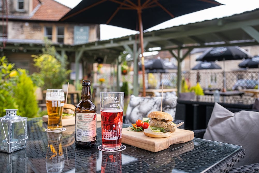 Rose And Crown 15/30