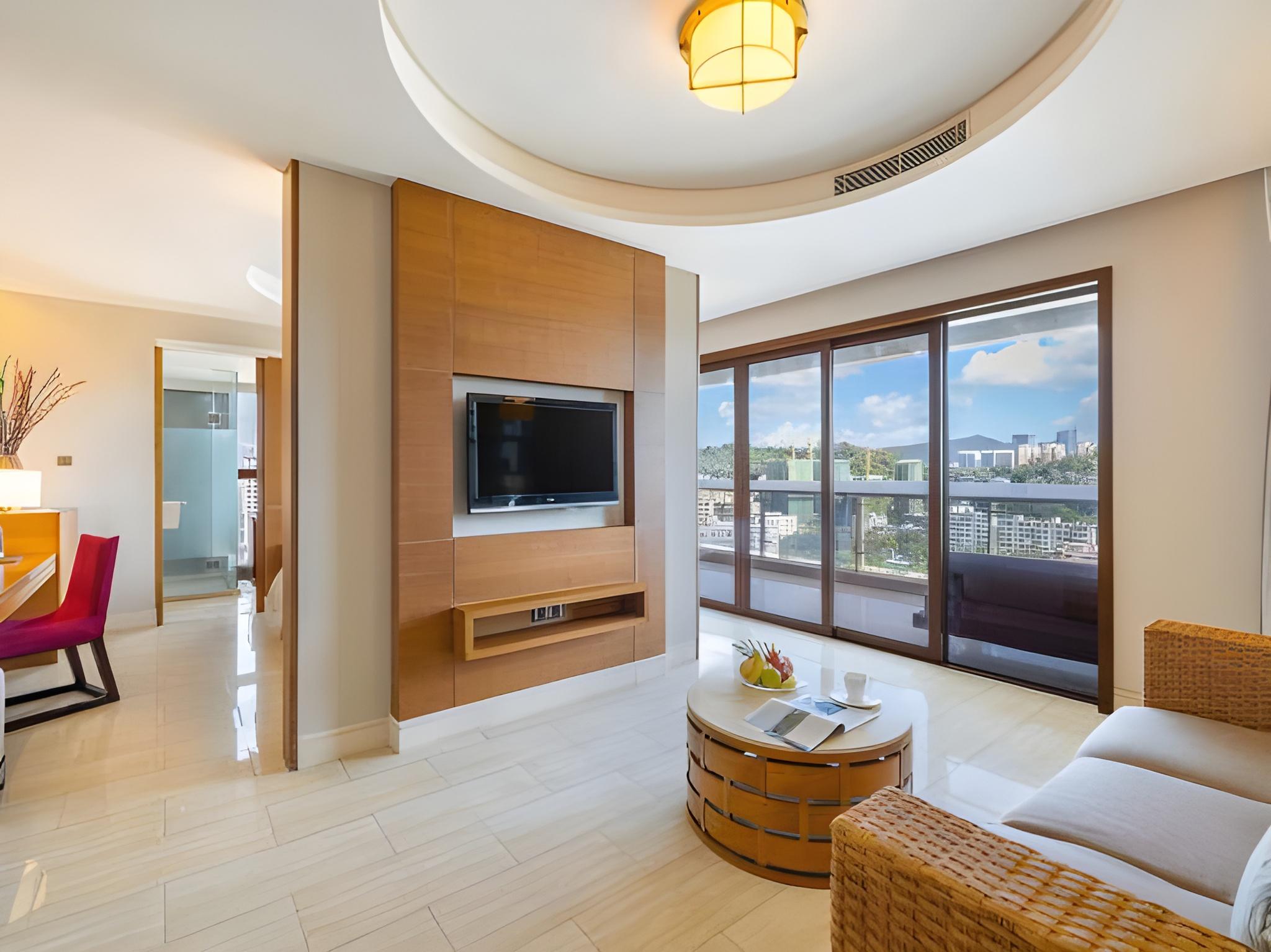 Deluxe, Suite, River View