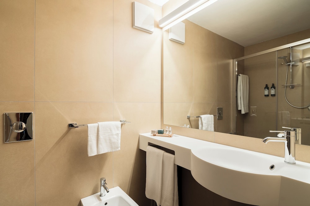 Boite Hotel 49/50