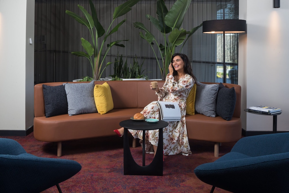 Rydges Canberra 51/59